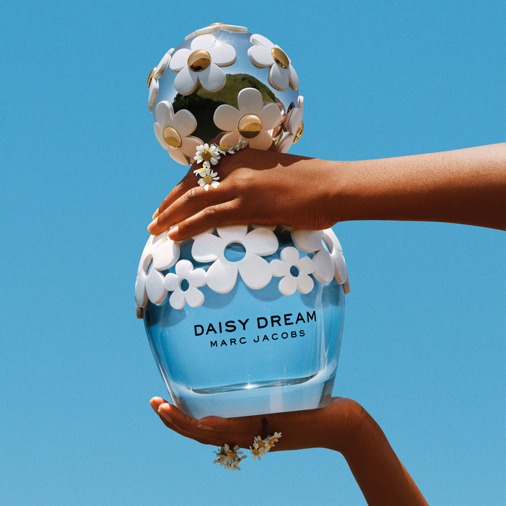 Marc Jacobs Daisy Dream Eau de Toilette Spray for Women – Floral Fruity Scent 1.7 oz